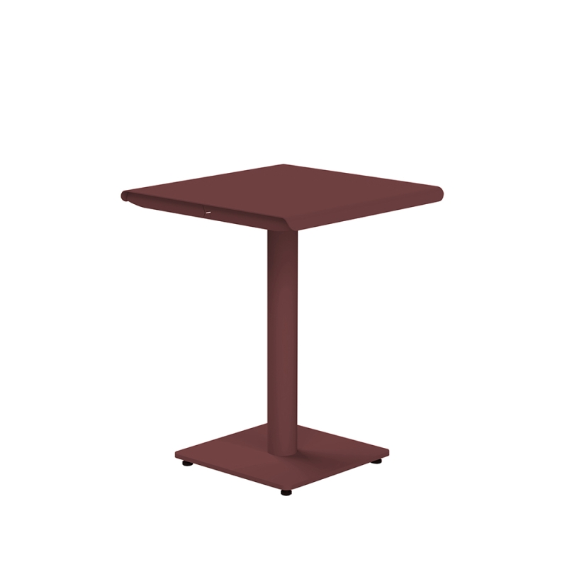 Table 2 personnes 60x60 bordeaux