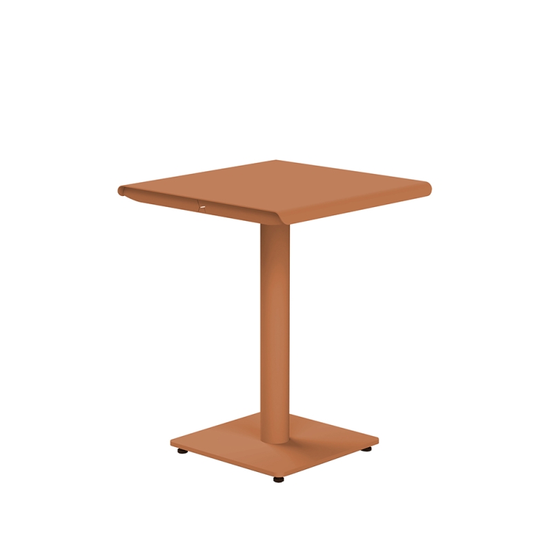 Table 2 personnes 60x60 terracotta